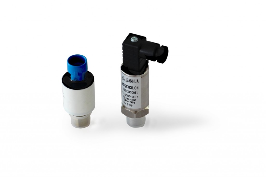 Quick-connect plug for easy installation - Pressure Sensors YCQ